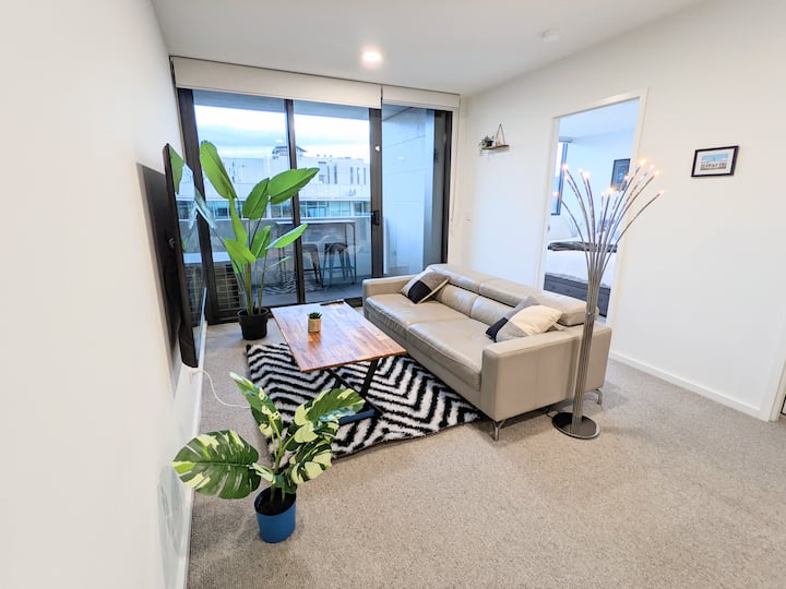 Comfortable King Bed, Wi-fi, Free Parking, Netflix - Queanbeyan