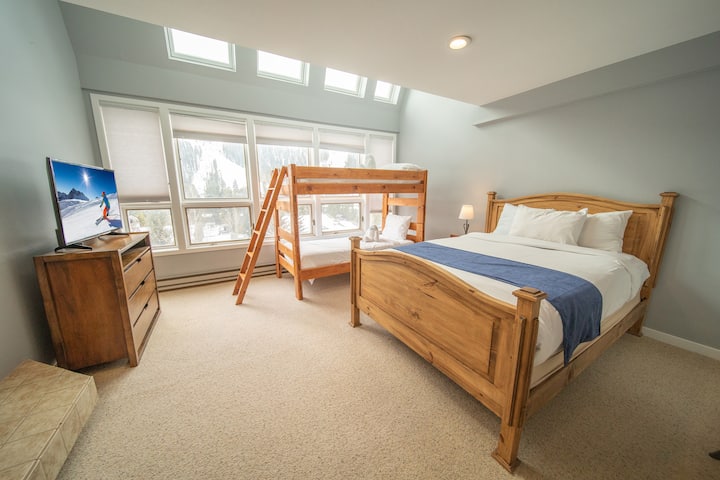 Dormitorio increíble arriba