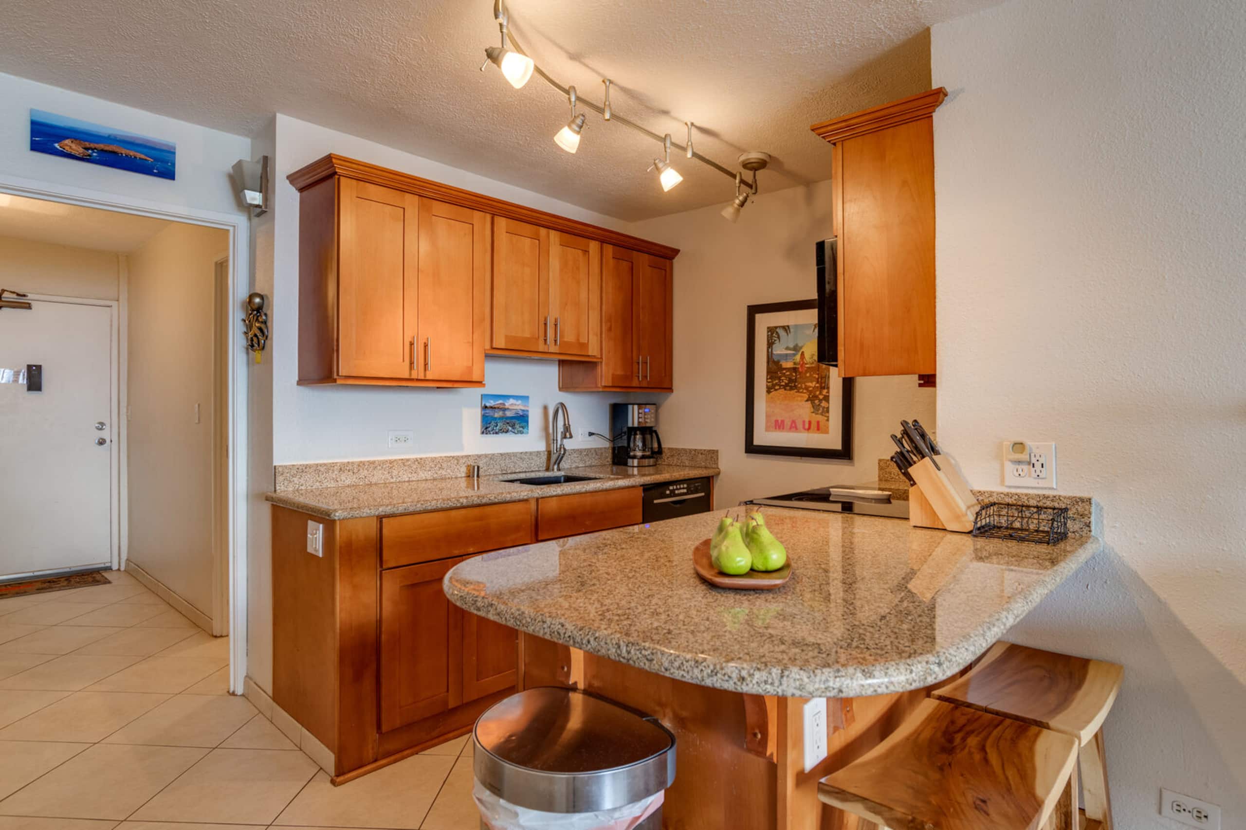 Condo in Wailuku · ★4.65 · 2 bedrooms · 3 beds · 2 baths - Image 13