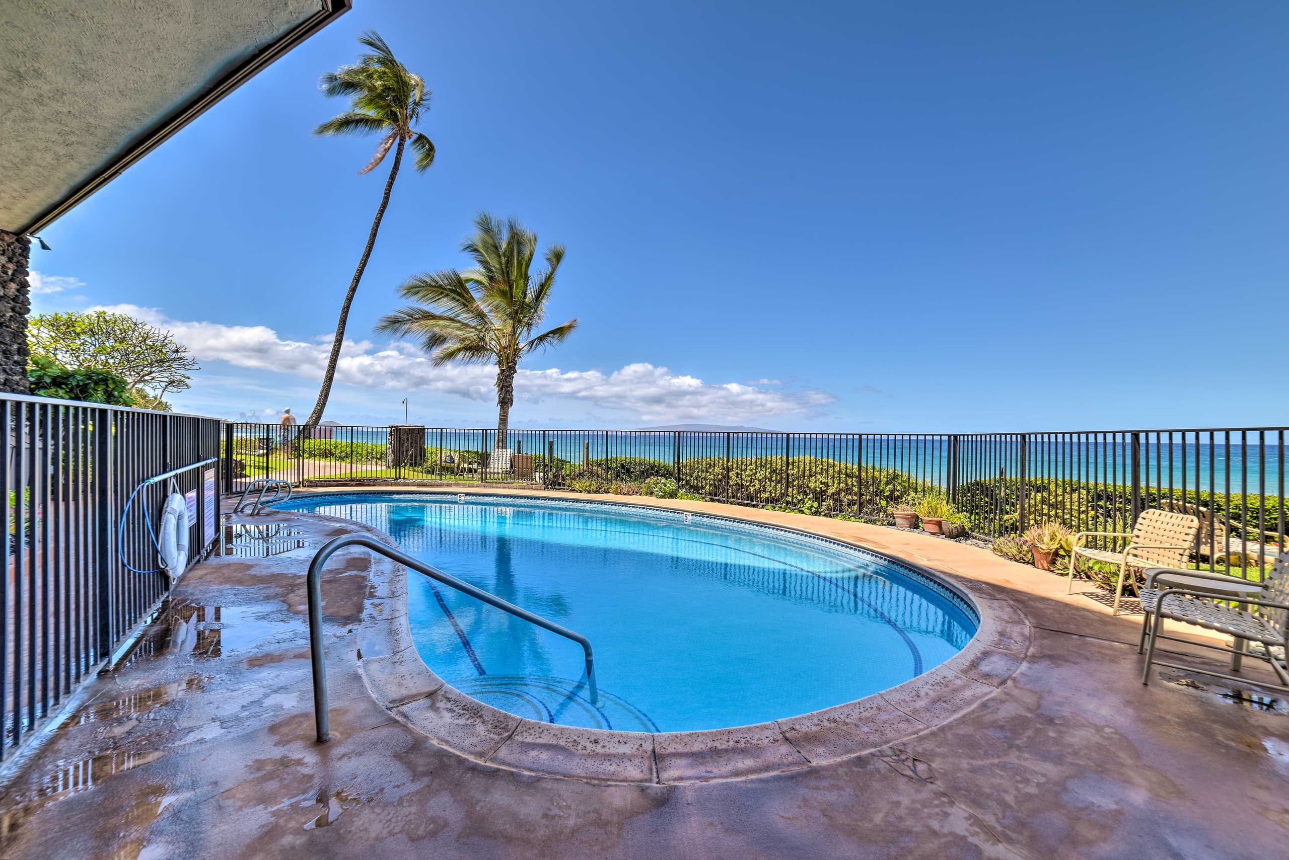 Condo in Kihei · ★4.33 · 2 bedrooms · 3 beds · 2 baths - Image 3
