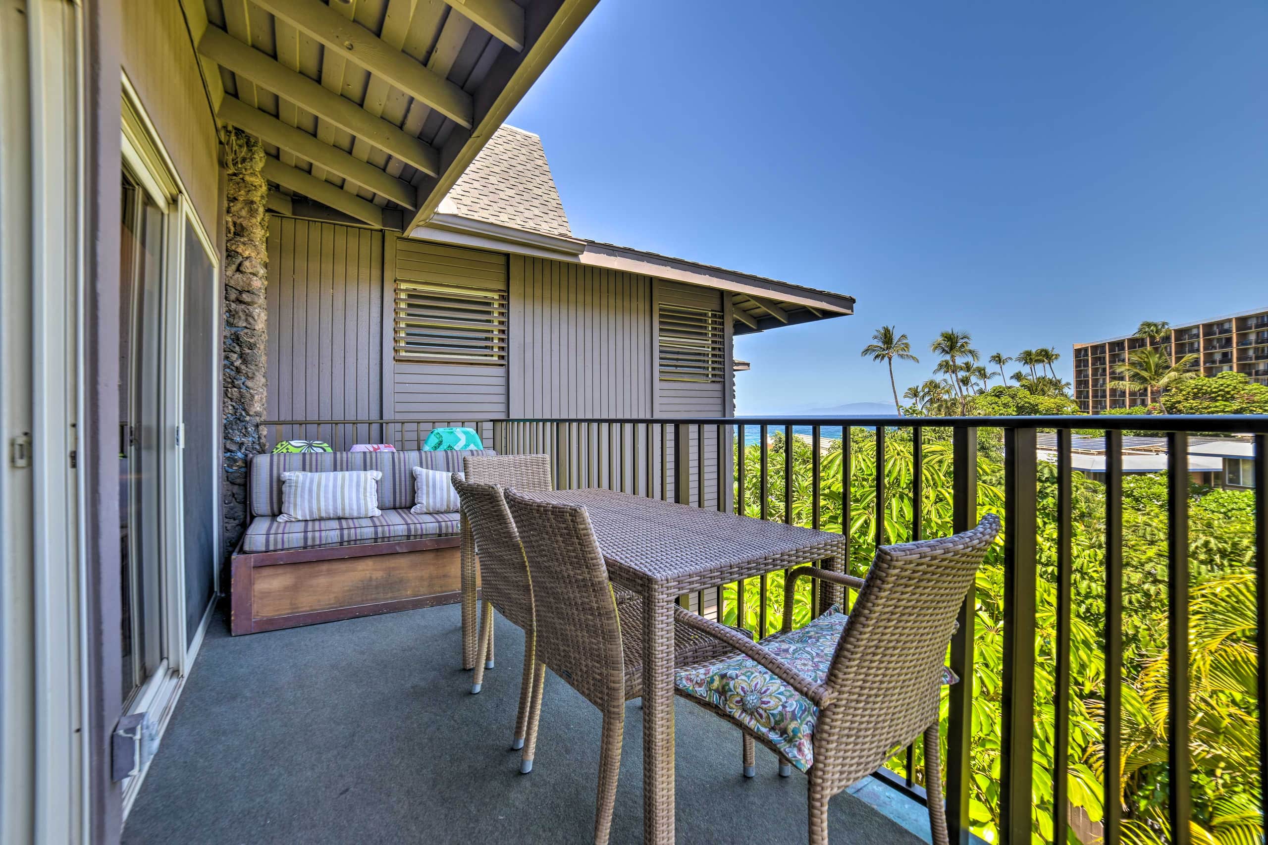 Condo in Kihei · ★4.33 · 2 bedrooms · 3 beds · 2 baths - Image 2