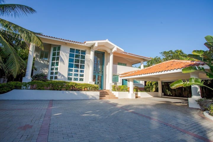 Rovil Properties managed Airbnb listing 2