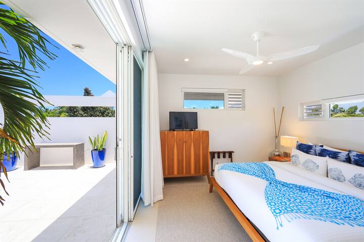 No Snow Here: Villa w/Pool & Golf Cart Near Beach