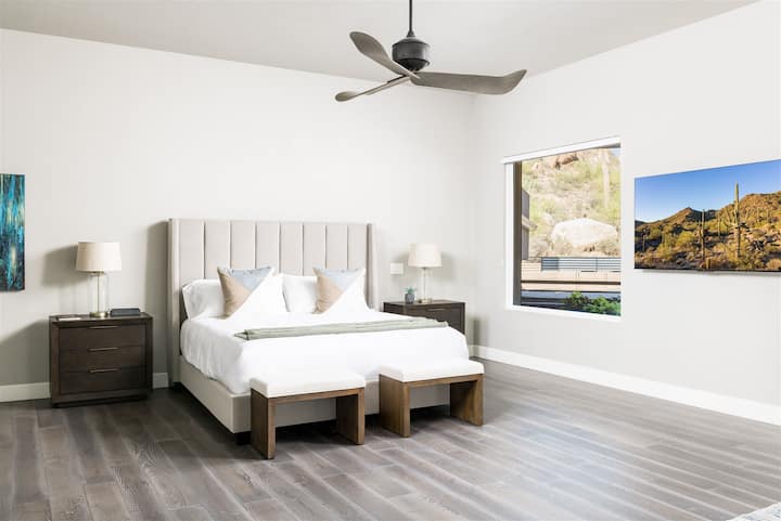 Master bedroom - King Bed