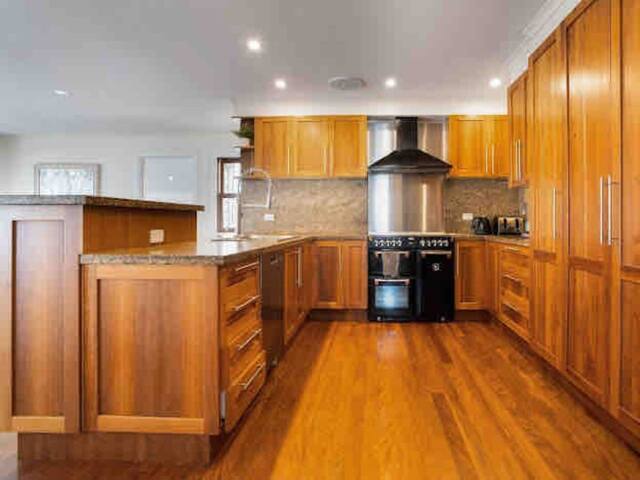 Panoramic Treetop View |Mini Golf| 5 Car Park gallery image 2