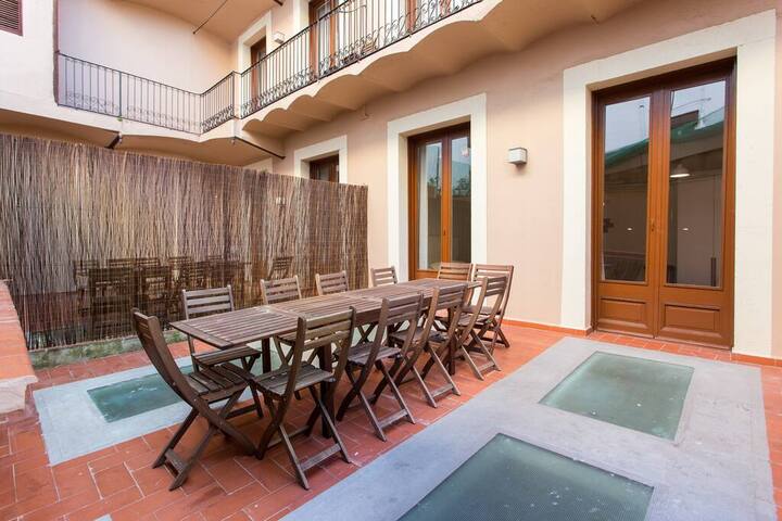 Huge 4bedroom with terrace in Las Ramblas gallery image 2
