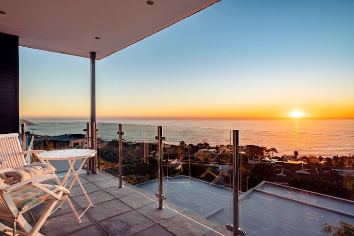 Perfect Family Holiday Villa in Camps Bay (Spindri