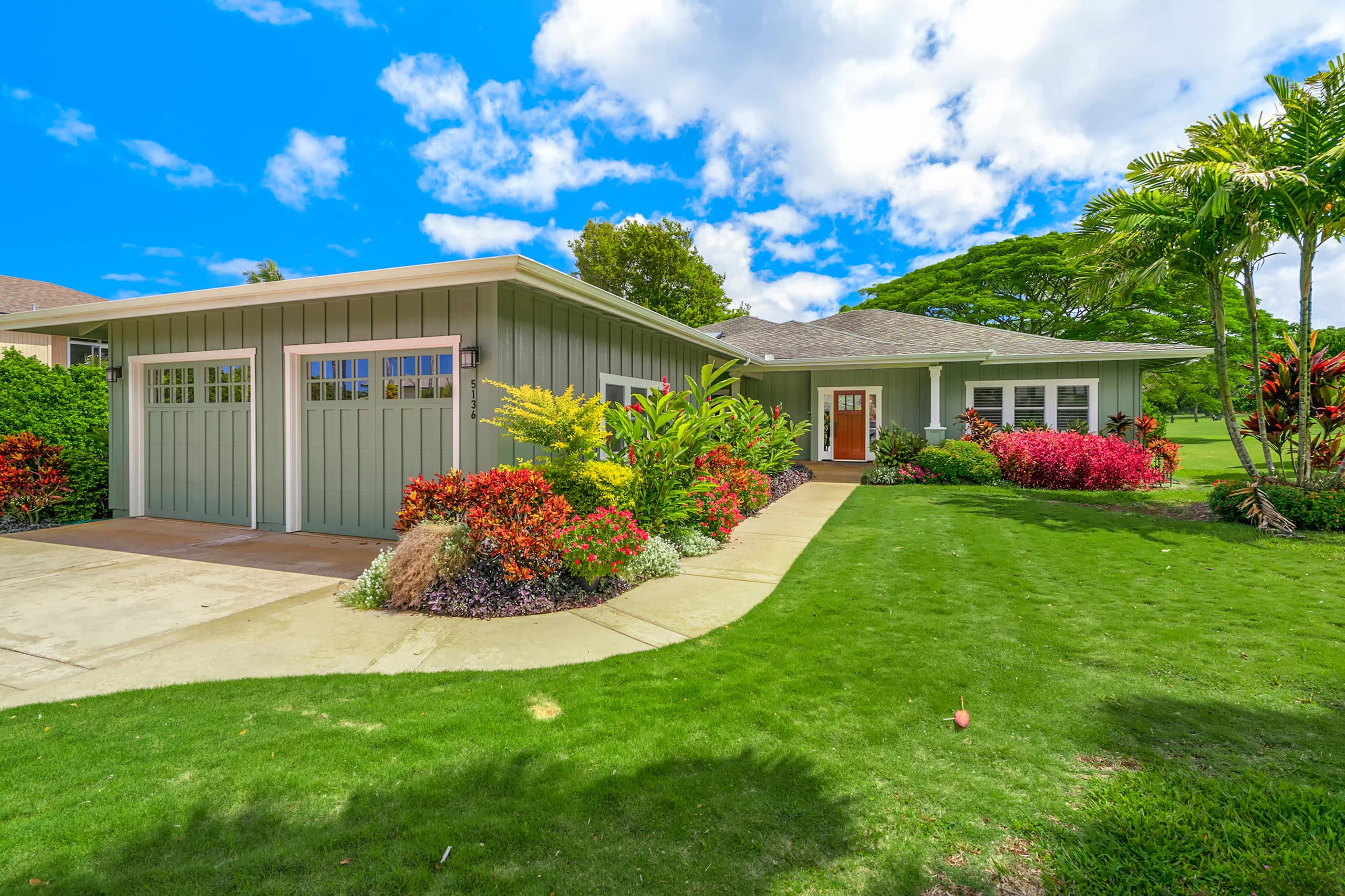 Hale Alaula, Elegant Hawaiian Home with A/C - Photo 42