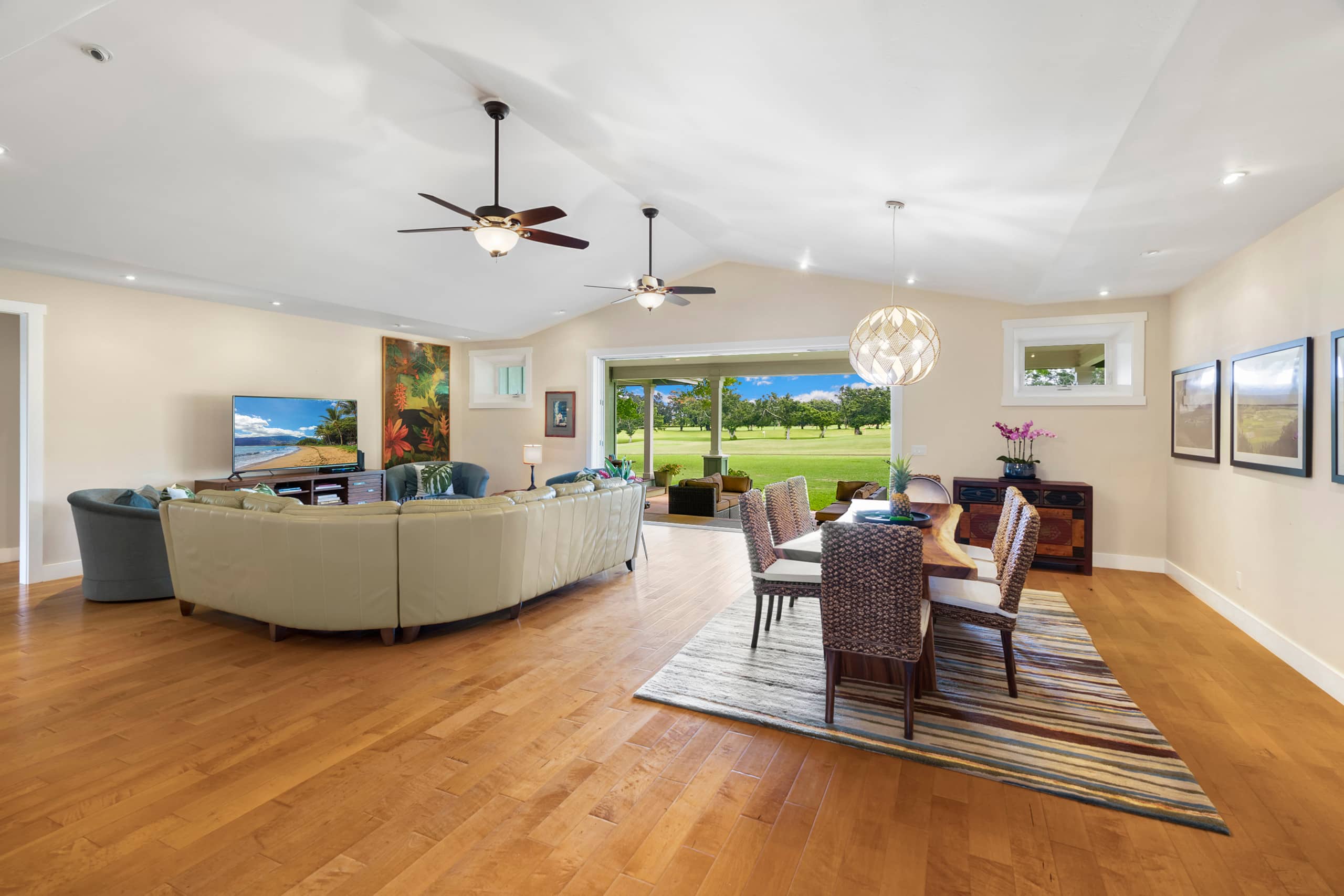 Hale Alaula, Elegant Hawaiian Home with A/C - Photo 10