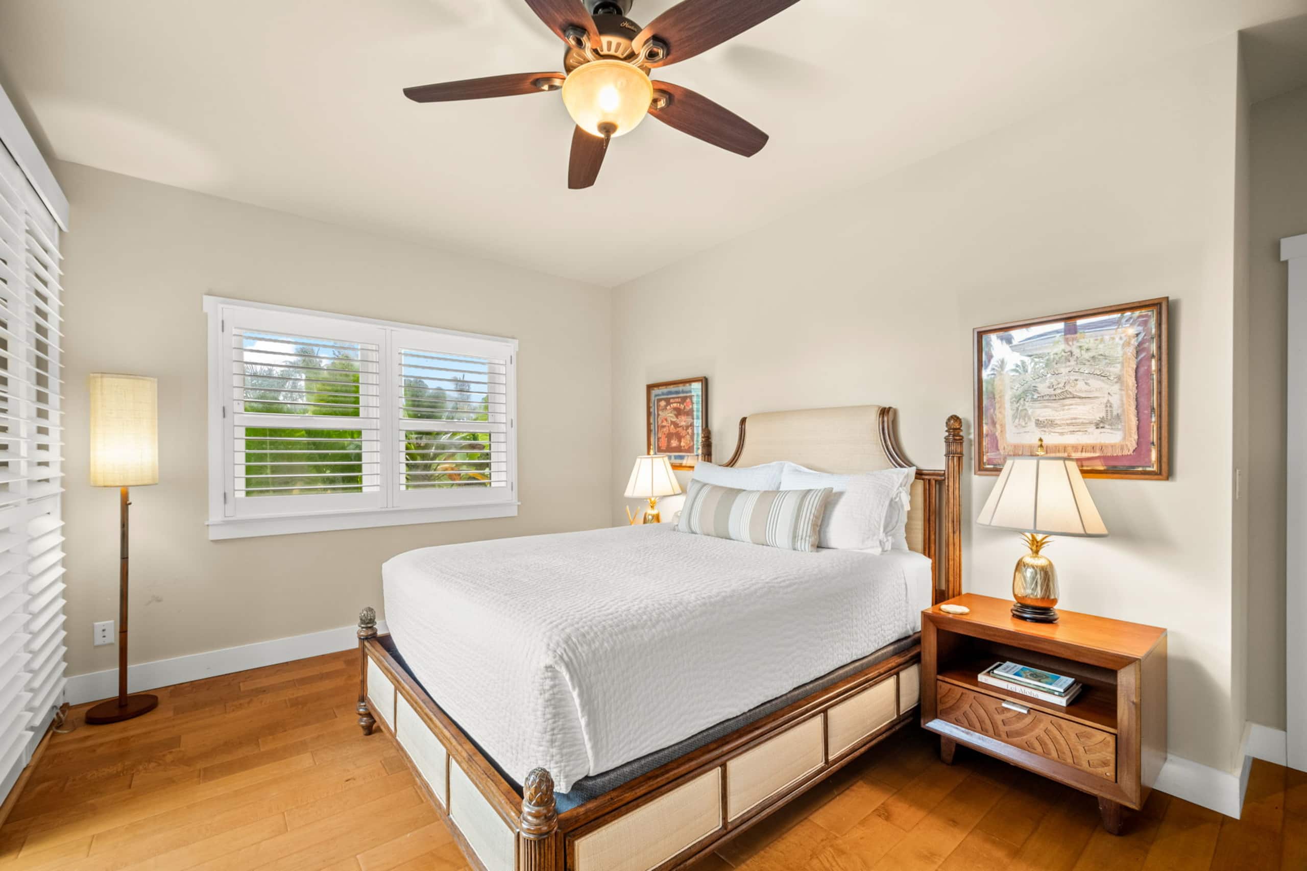 Hale Alaula, Elegant Hawaiian Home with A/C - Photo 26