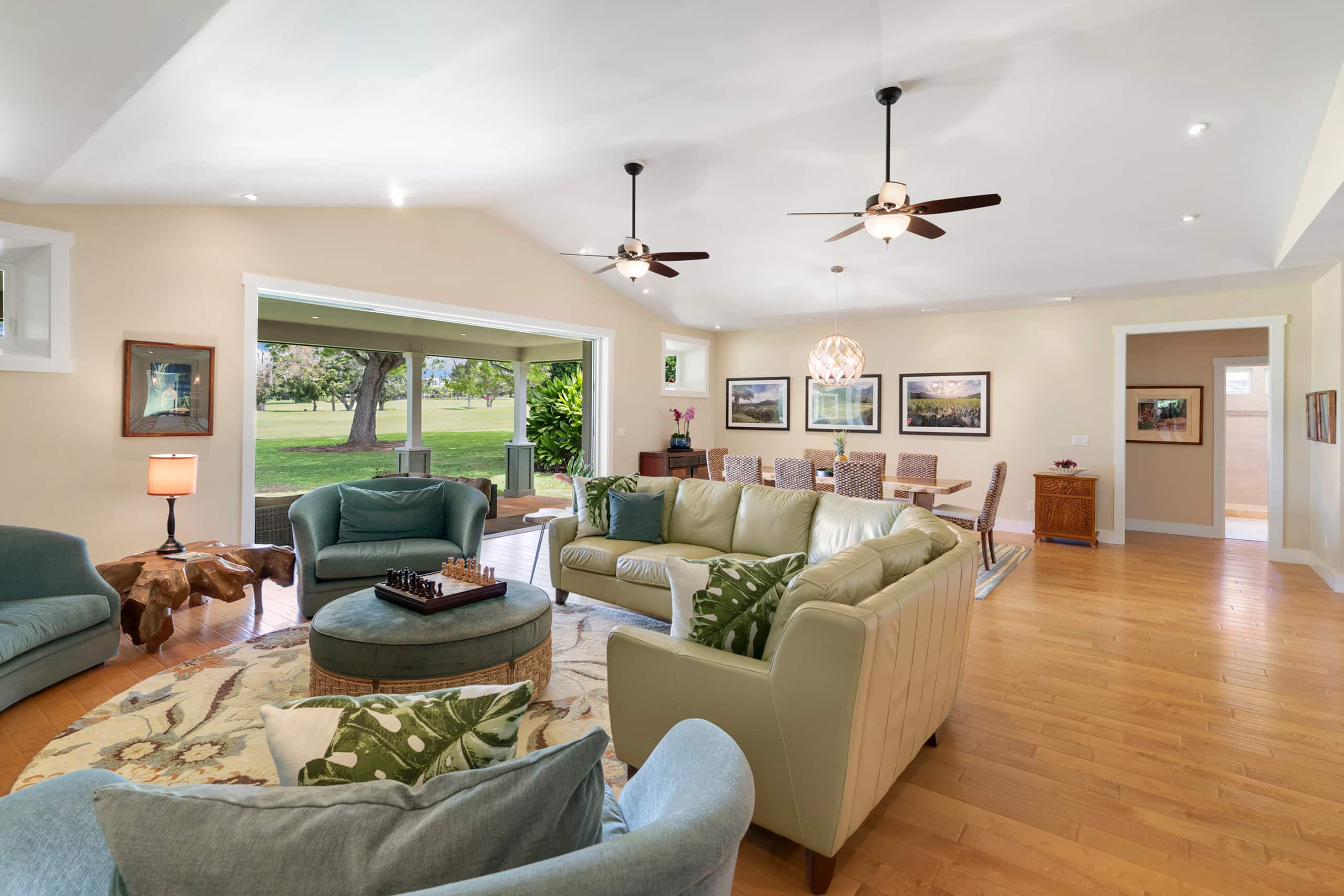 Hale Alaula, Elegant Hawaiian Home with A/C - Photo 8