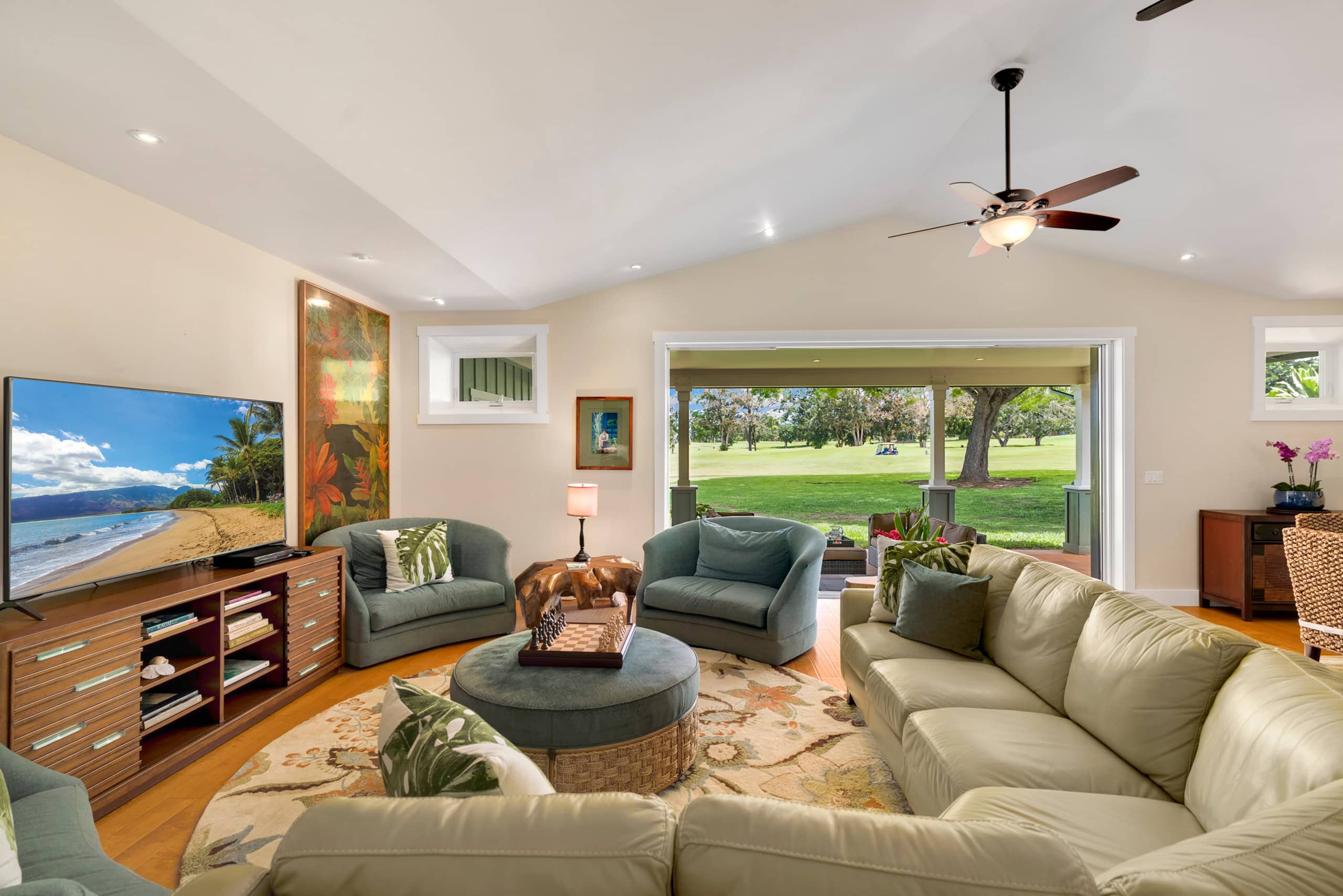 Hale Alaula, Elegant Hawaiian Home with A/C - Photo 9
