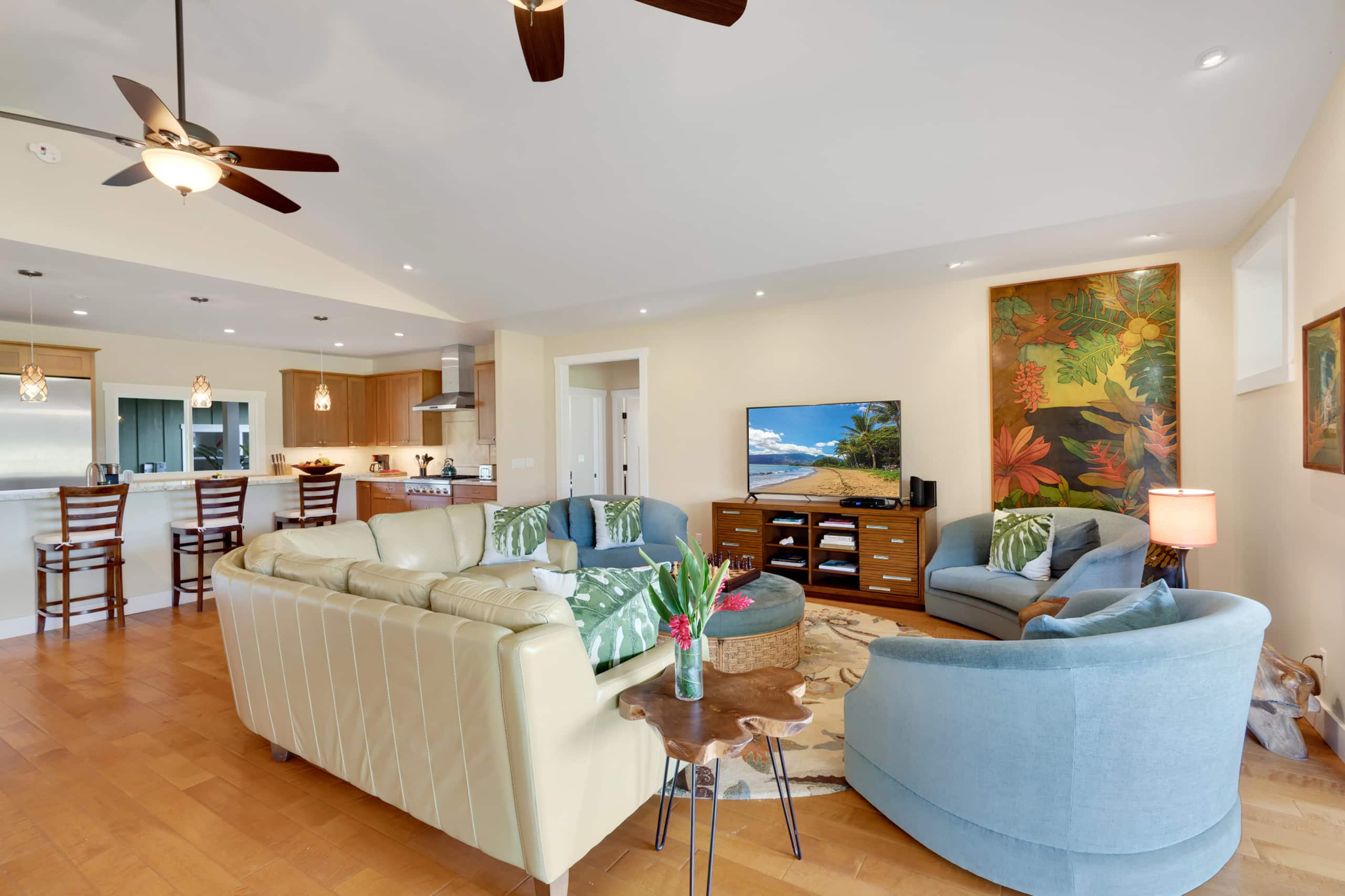 Hale Alaula, Elegant Hawaiian Home with A/C - Photo 7