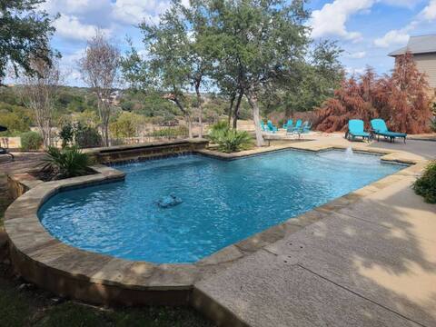Entertainment home, sleeps 17, pool & game room
