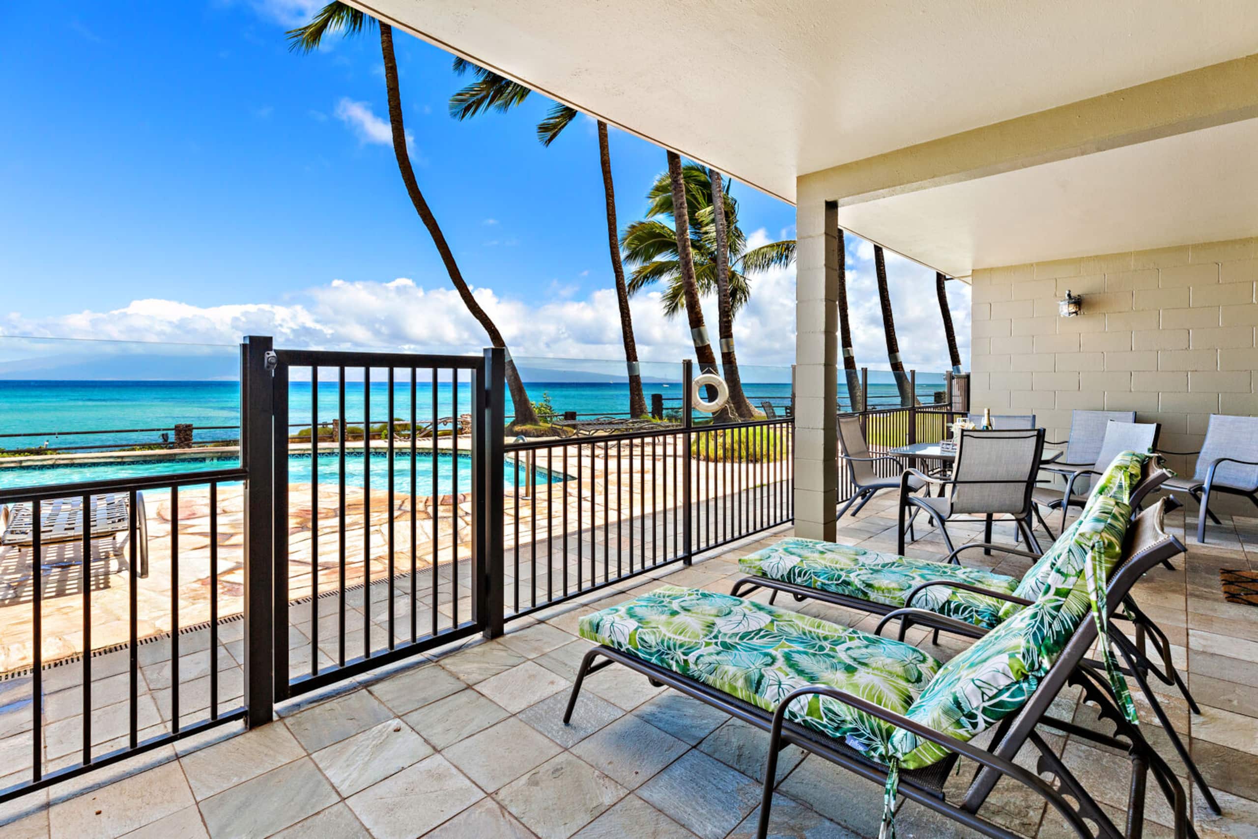 Condo in Lahaina · ★4.81 · 1 bedroom · 2 beds · 1 bath - Image 7