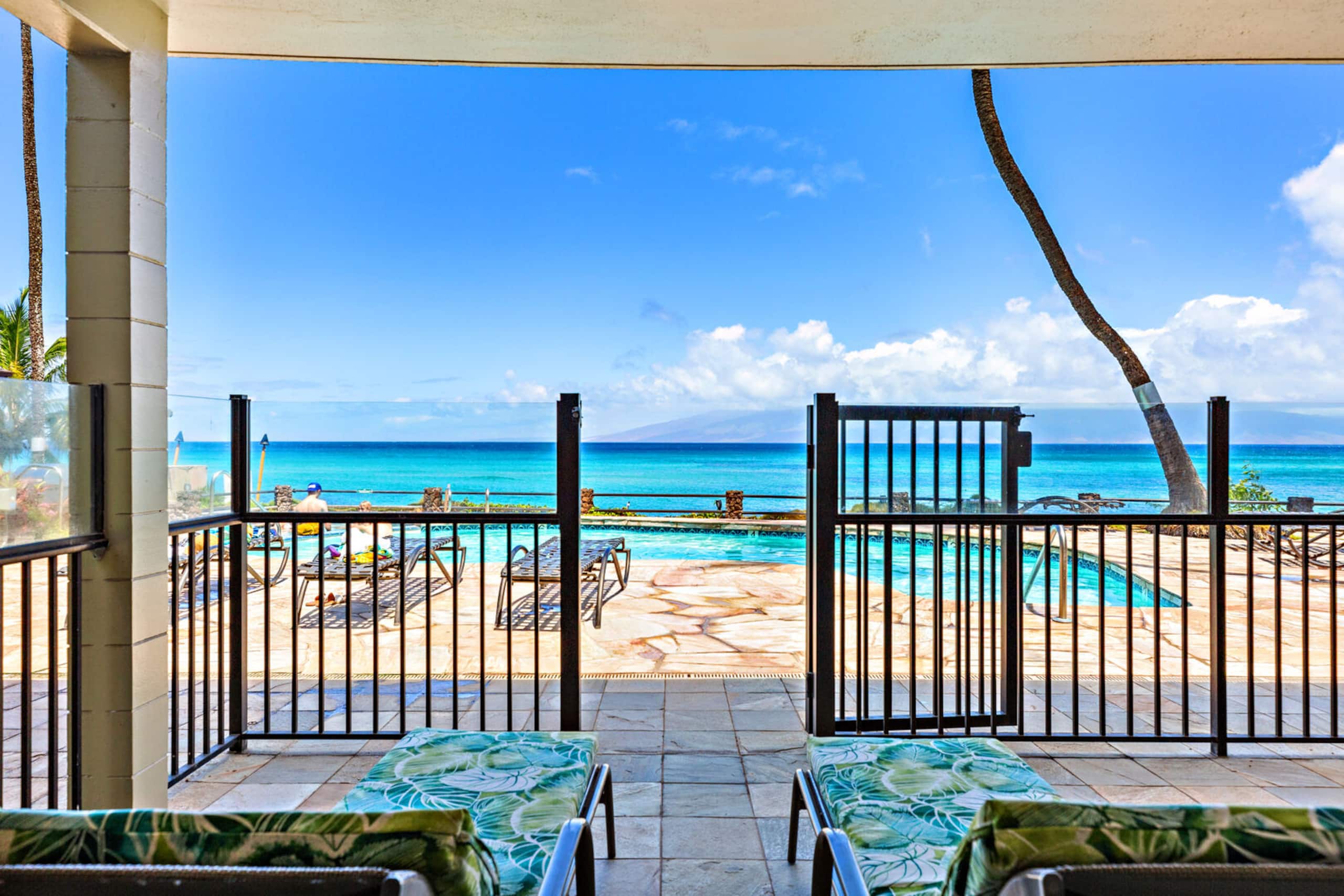 Condo in Lahaina · ★4.81 · 1 bedroom · 2 beds · 1 bath - Image 24