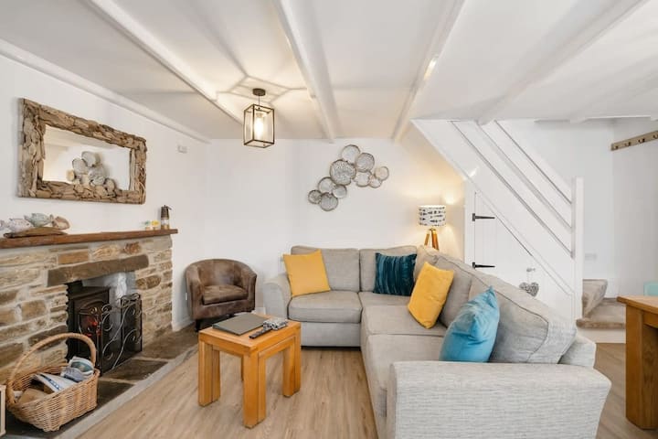 Beautiful Cottage Minutes from Mevagissey Harbour