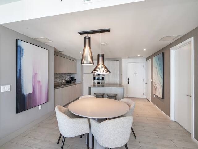 Top Oceanview 2BR Condo – CS47 gallery image 5