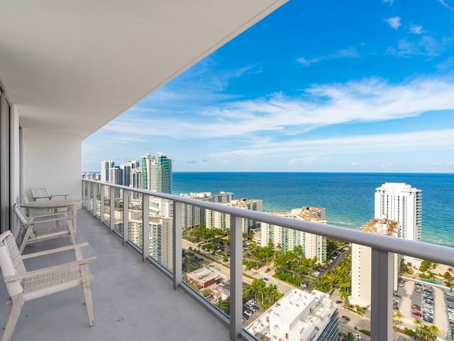 Top Oceanview 2BR Condo – CS47