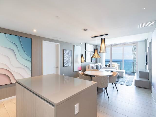 Top Oceanview 2BR Condo – CS47 gallery image 3