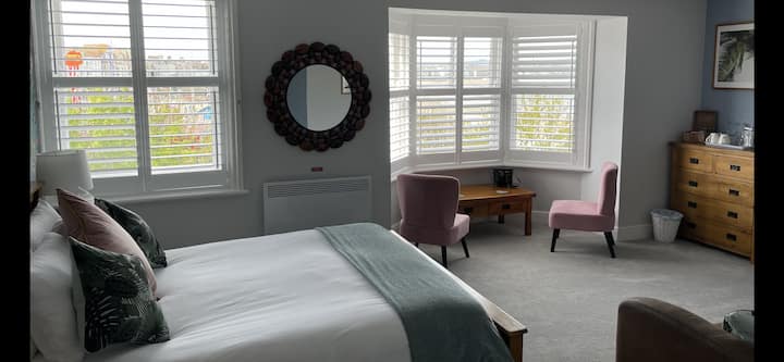 De Luxe-king-douche-vue Mer-2nd Flr Deluxe King Su - Weymouth