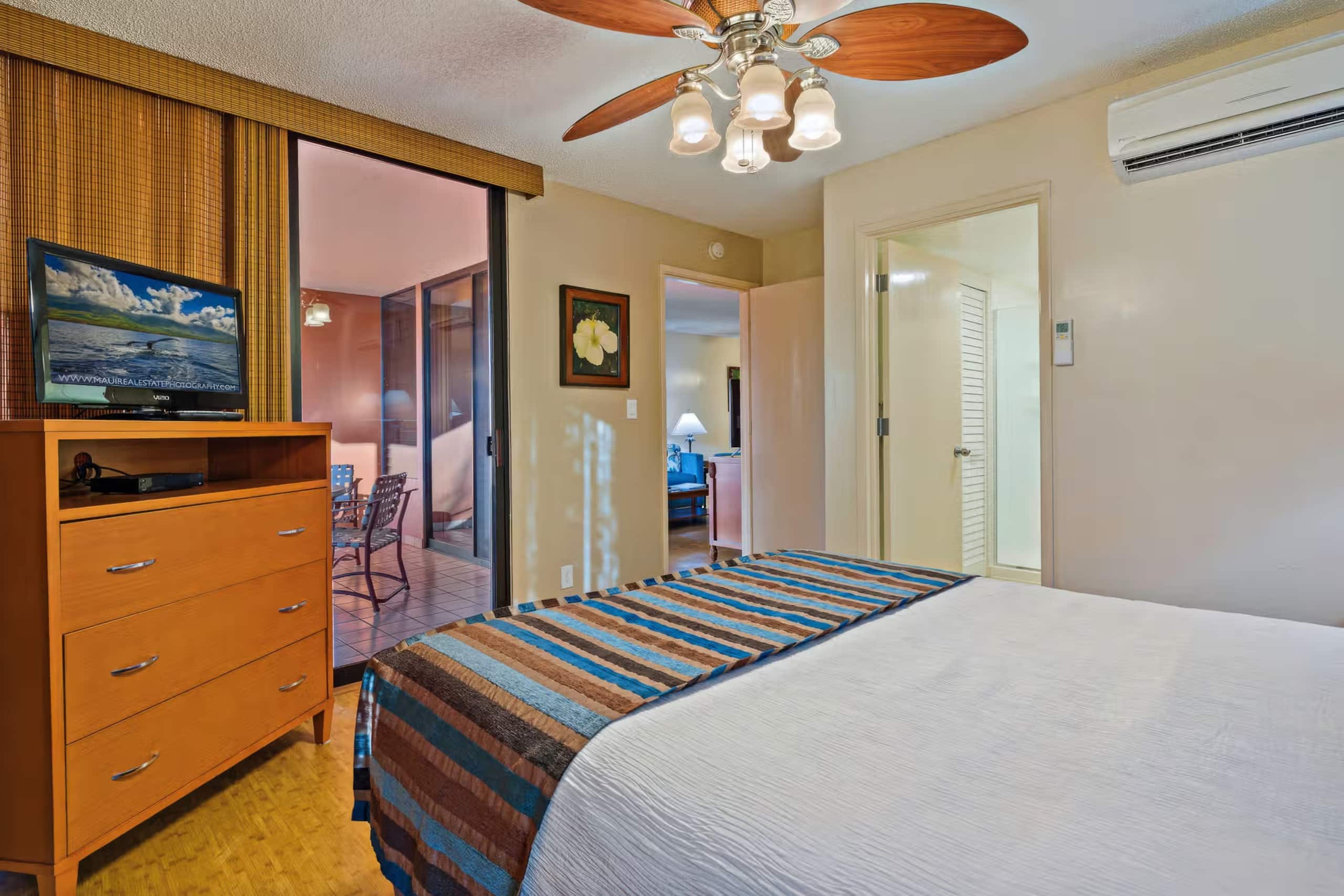 Condo in Lahaina · ★4.75 · 1 bedroom · 2 beds · 1 private bath - Image 12