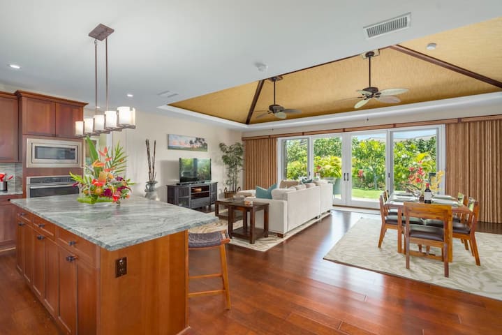 Private Cottage + Luxury • Sleeps 6 • Beach Access