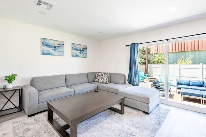 Gorgeous & Comfy 3bd/2ba House - Norwalk, CA