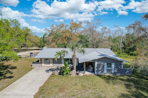 Spacious Arcadia Escape Near Public Boat Ramp