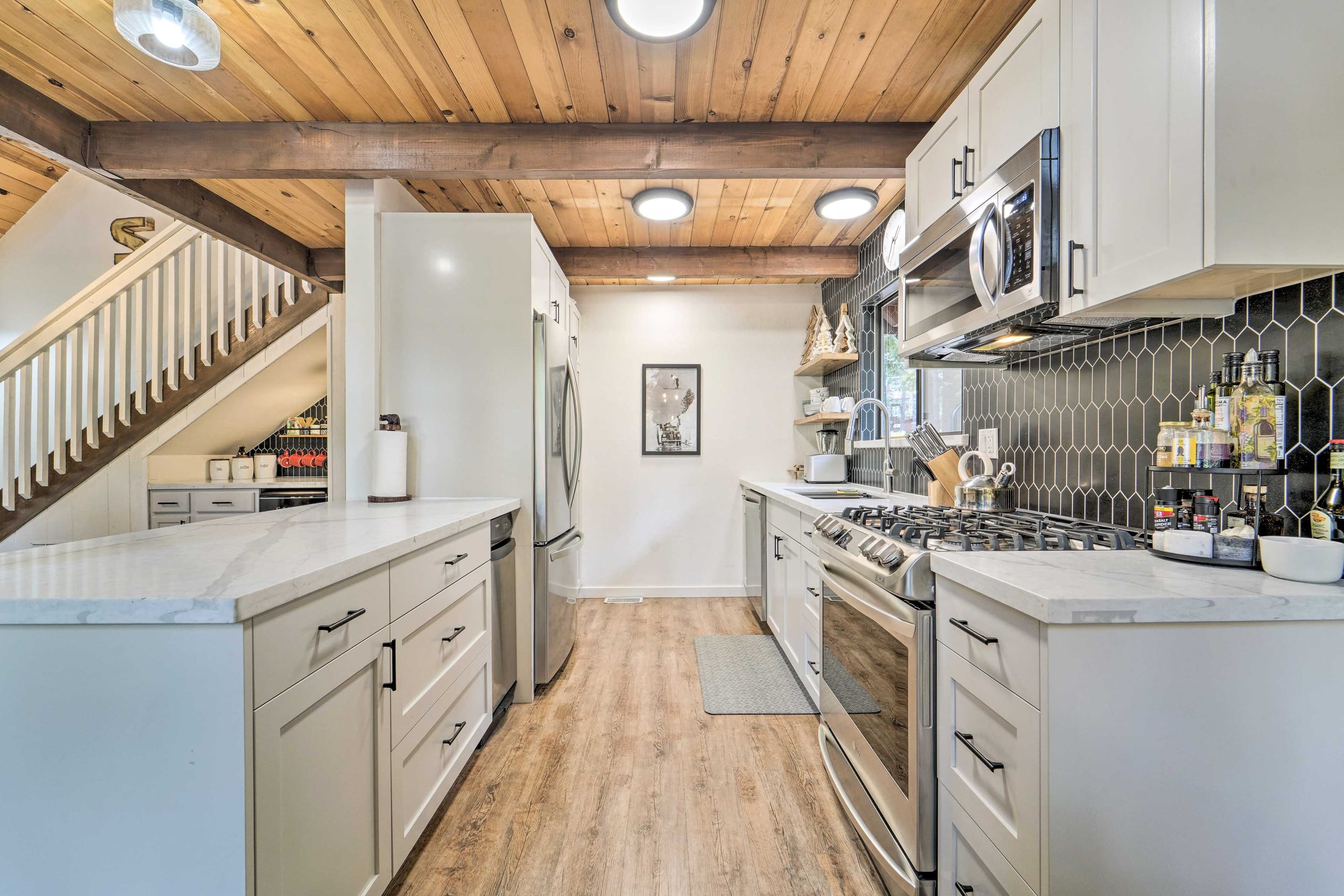 Truckee Home w/ Private Beach, EV Charger - Photo 11