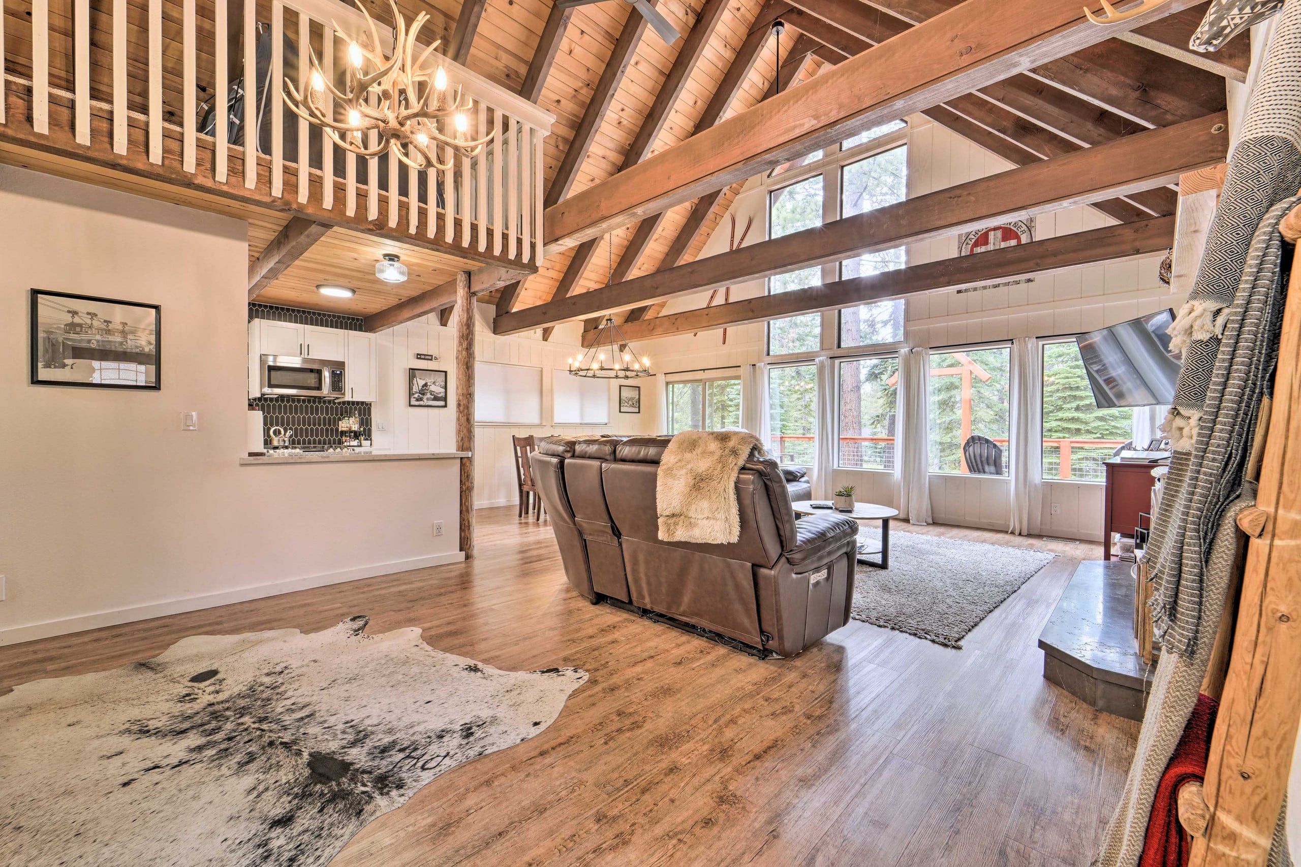 Truckee Home w/ Private Beach, EV Charger - Photo 7