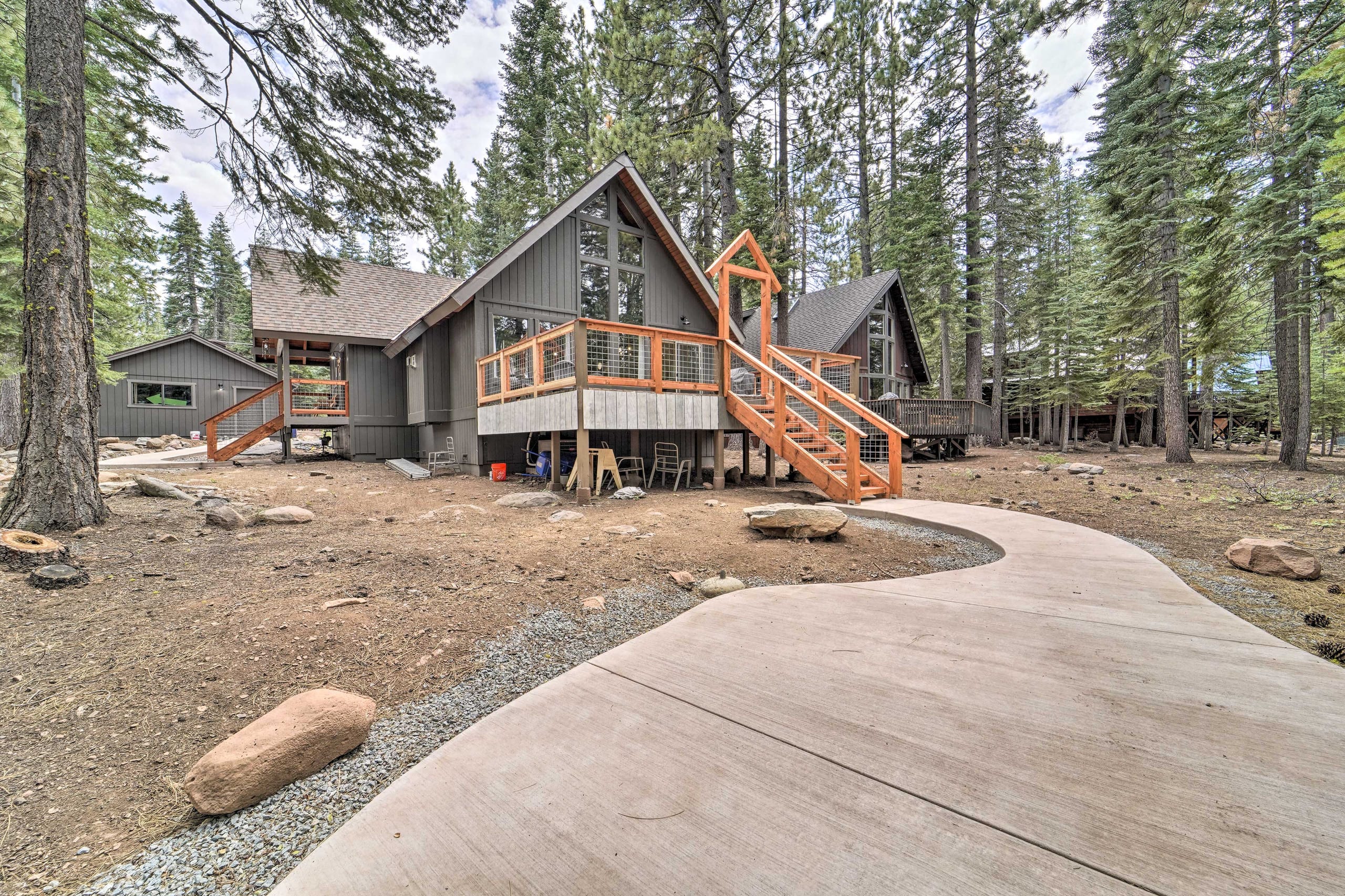 Truckee Home w/ Private Beach, EV Charger - Photo 33