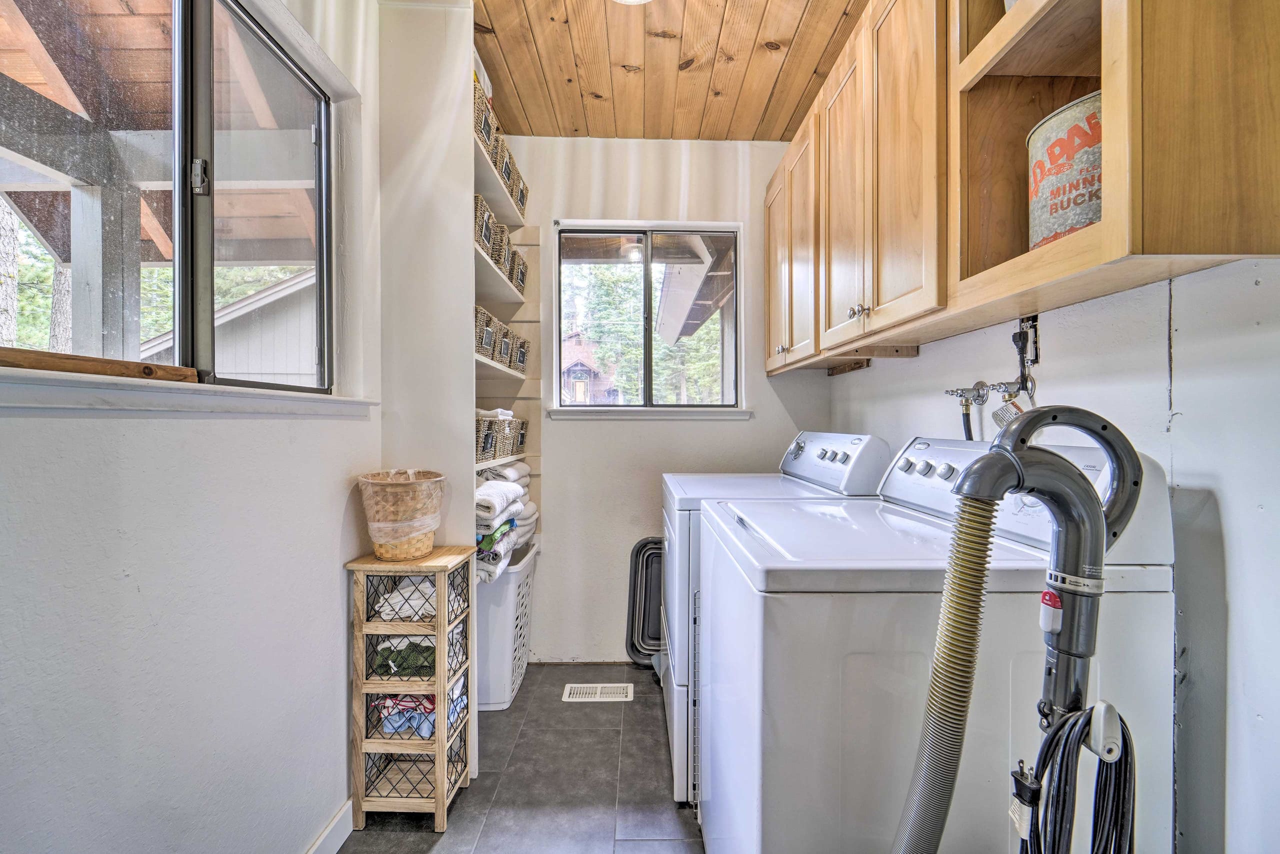 Truckee Home w/ Private Beach, EV Charger - Photo 28