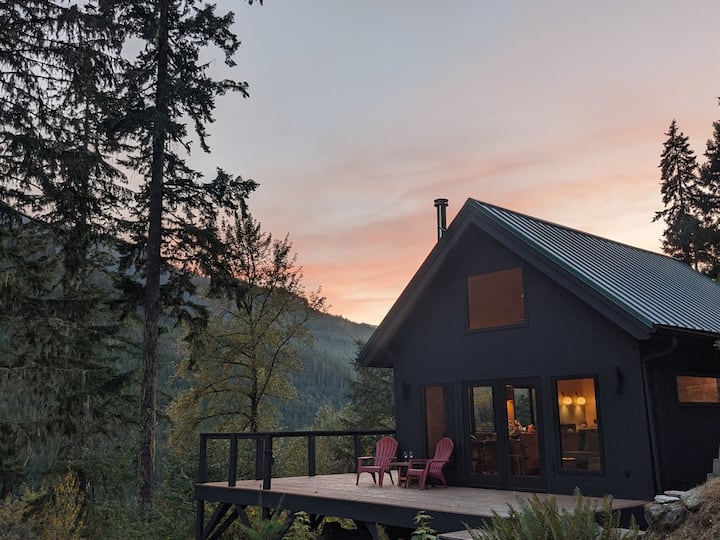 Tranquility View Off Grid Scandinavian Luxury Cabins for Rent in