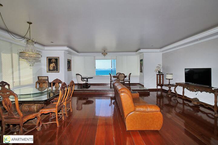 Huge 3 bedroom ocean front for 8 people gallery image 5