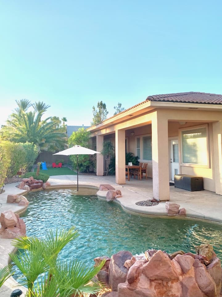 4 Bedroom Single Story Summerlin Pool Luxury House - Houses for Rent in ...