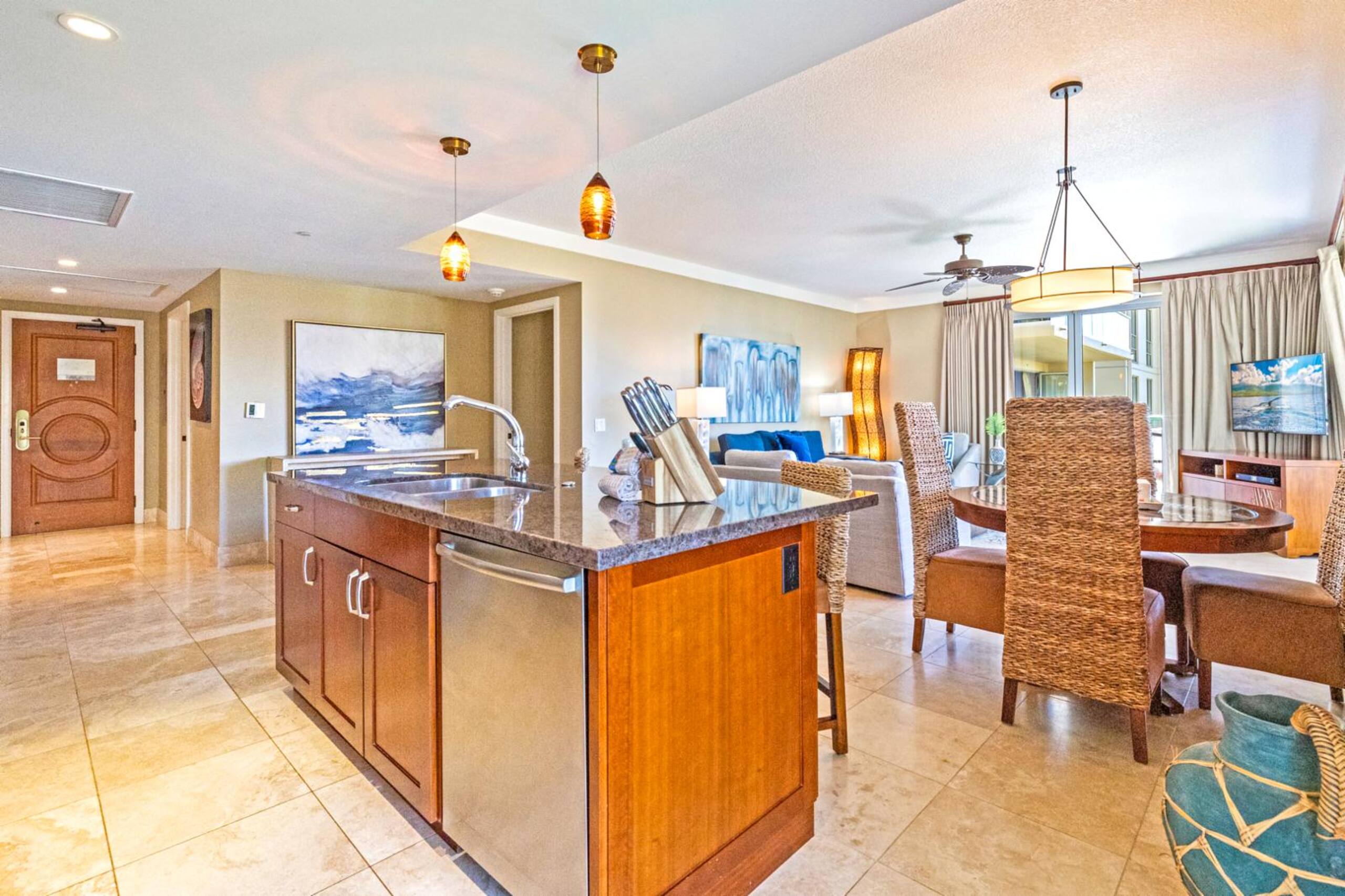 Condo in Lahaina · ★4.83 · 2 bedrooms · 3 beds · 2 baths - Image 20