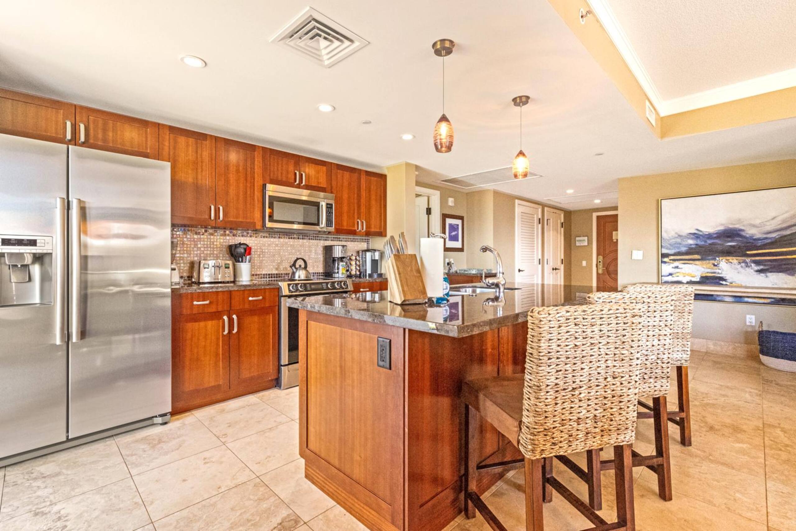 Condo in Lahaina · ★4.83 · 2 bedrooms · 3 beds · 2 baths - Image 15