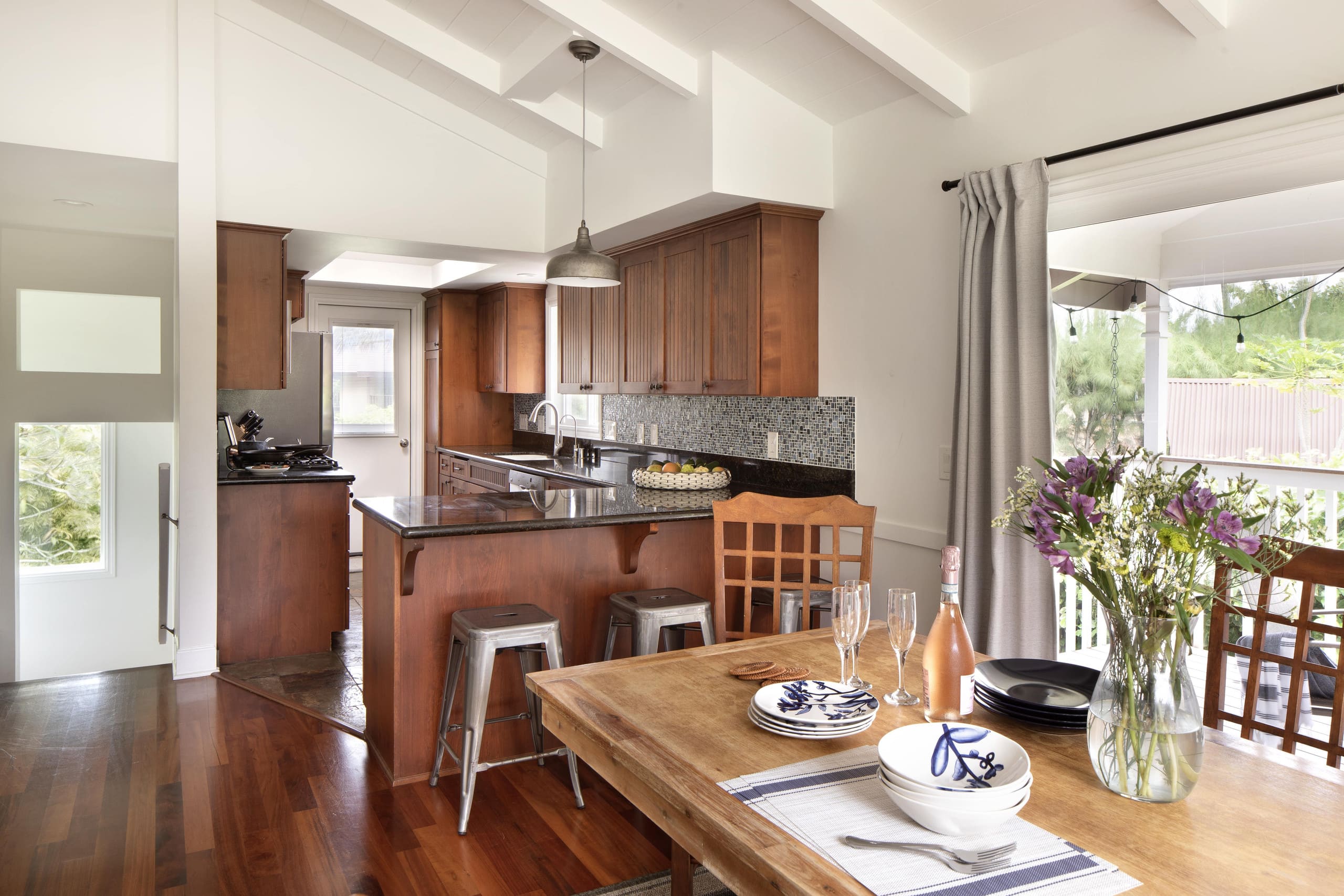 Home in Hanalei · ★4.83 · 3 bedrooms · 4 beds · 3.5 baths - Photo 10