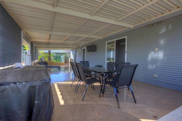 Billfish – Close to town and across from bushland gallery image 2