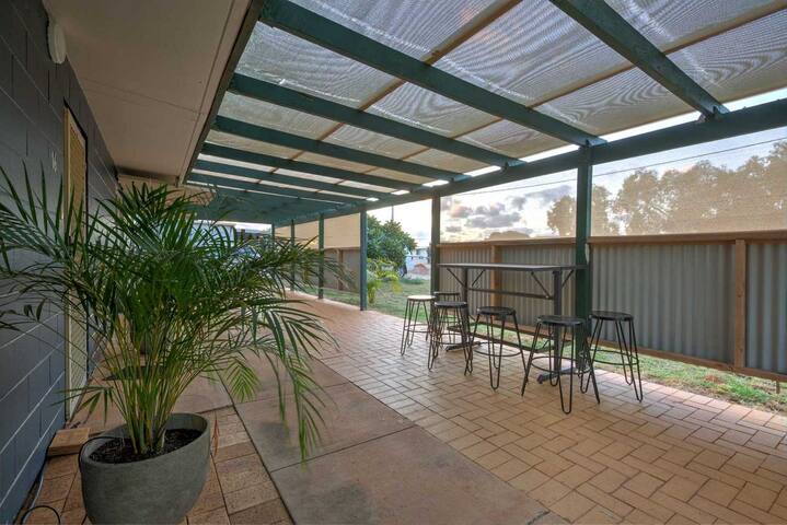 Frangipani – great family home. gallery image 3