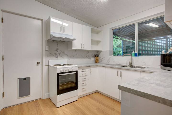 Frangipani – great family home. gallery image 5