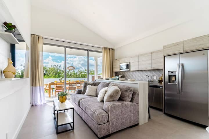 3 Bdrm/2 Bath Villa W/pool, Azure Beach Residences - Caribe
