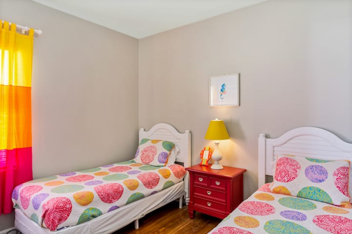 سريران مزدوجان.