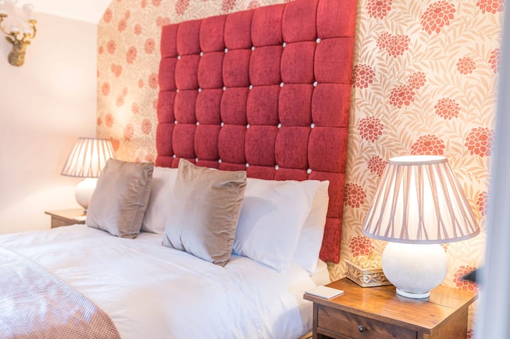 Двойна спалня