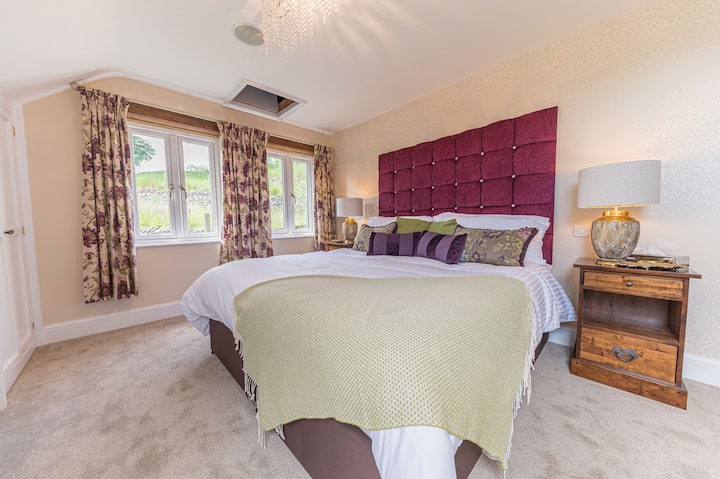 Суперголяма спалня