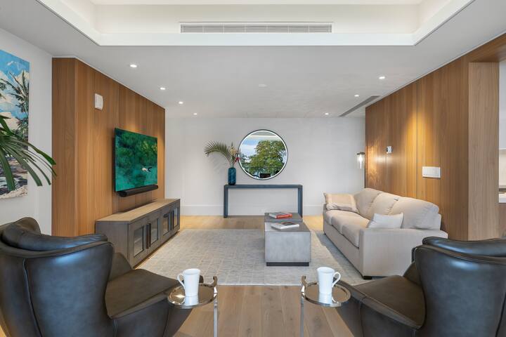 Breathtaking Penthouse on Hapuna Beach! gallery image 3