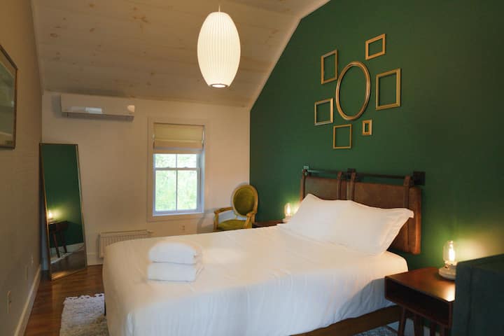 Допълнителна спалня с двойно легло