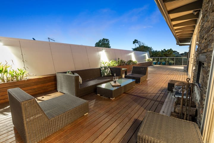 Peninsula Escapes managed Airbnb listing 1