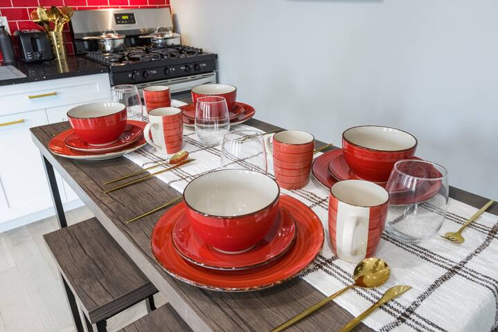 Free Parking~Modern~Central Loc-Close to Train+EWR gallery image 5